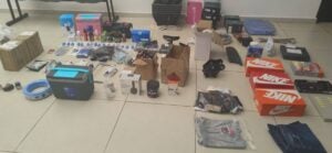 Dupla é presa após roubo de carga dos Correios em Monte Mor