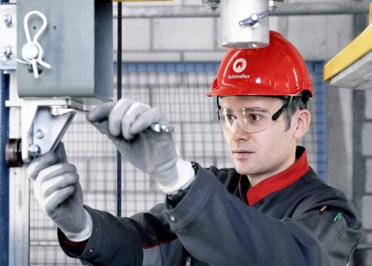 manutenção de elevadores