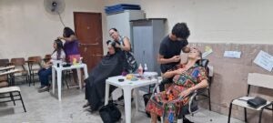 Mulheres atendidas pelo CRAS ganham Dia de Beleza no Jd. Amanda