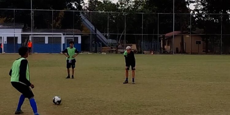 escolinhas gratuitas de futebol no Jd. Santo André