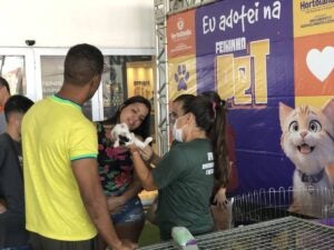1ª Feirinha Pet de 2025 é um sucesso em Hortolândia: 16 animaizinhos foram adotados