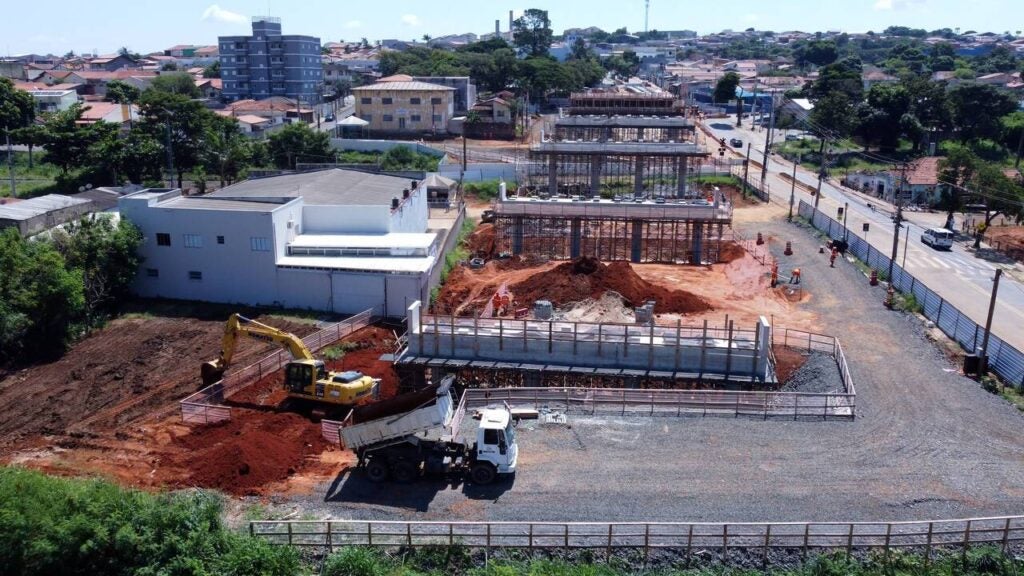 obra do viaduto