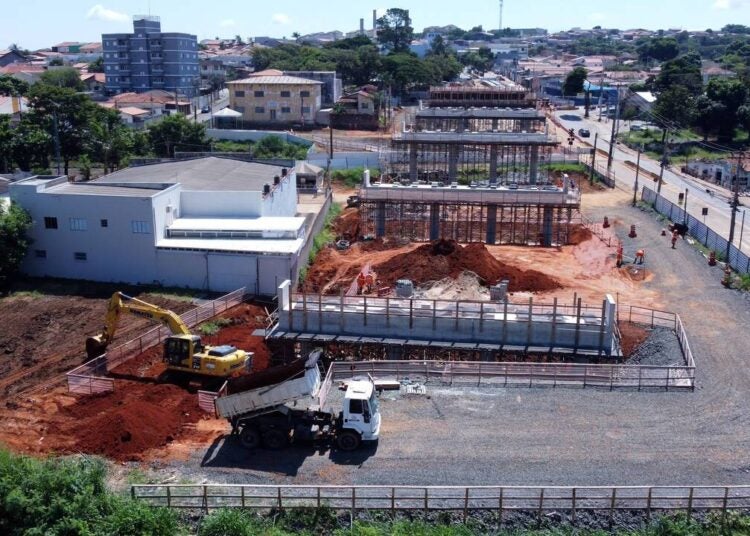 obra do viaduto