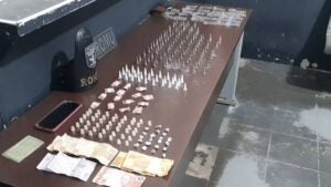 ROMU prende quatro suspeitos de tráfico de drogas no Jardim São Sebastião, em Hortolândia