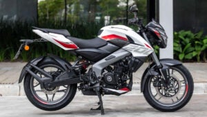 Bajaj Dominar NS 200 2026 estreia no Brasil com tecnologia de ponta e novo visual