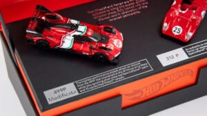 Hot Wheels e Ferrari relançam parceria histórica com nova coleção de miniaturas icônicas