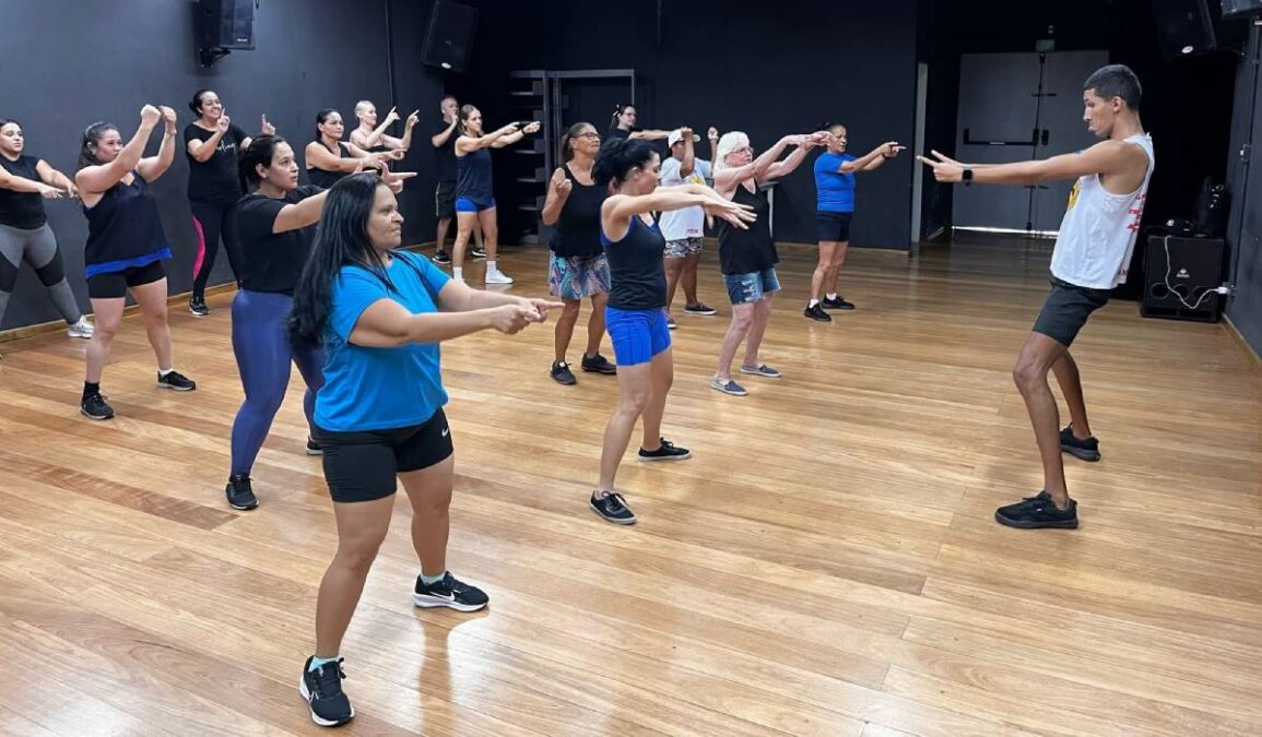Inscrições gratuitas para aulas de dança