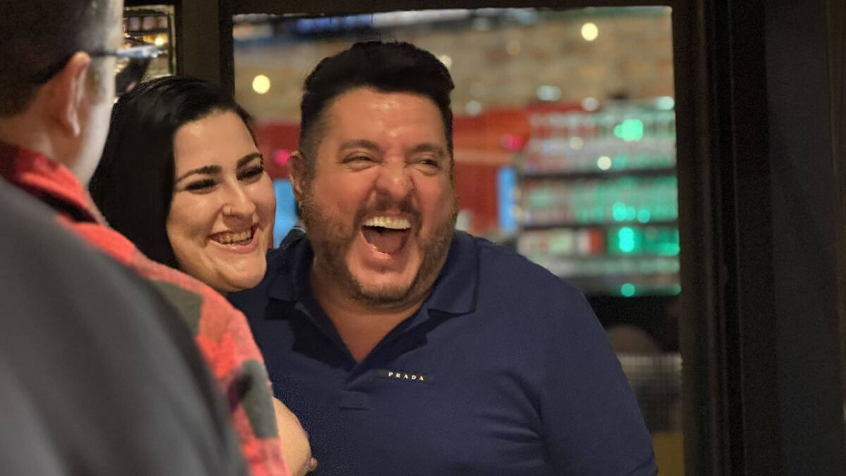 Bruno surpreende clientes no Shopping Parque das Bandeiras