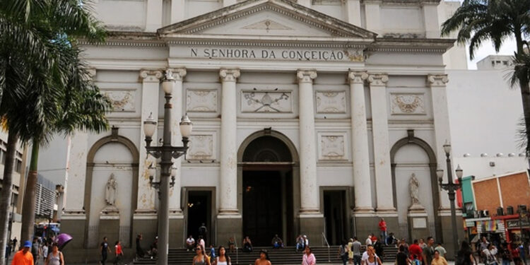 Catedral de Campinas celebra missa em homenagem ao Papa Francisco