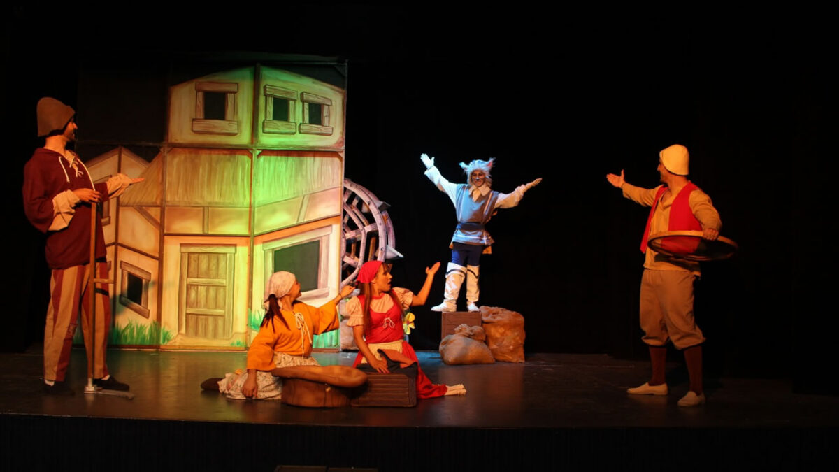 O gato de botas no aniversário da cidade’ se apresenta dia 27 no Teatro Elizabeth Keller de Matos