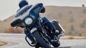 Maio Amarelo: manutenção preventiva dos pneus é essencial