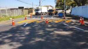 Prefeitura reforça sinalização de solo no entorno da EMEF Armelinda Espurio da Silva