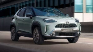Toyota Yaris Cross Híbrido 2025: o SUV compacto que promete até 32 km/l no Brasil