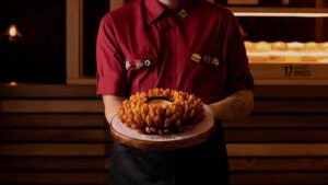 Outback oferece 80 vagas de emprego em Mogi Guaçu