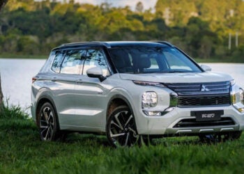 Outlander PHEV 2025