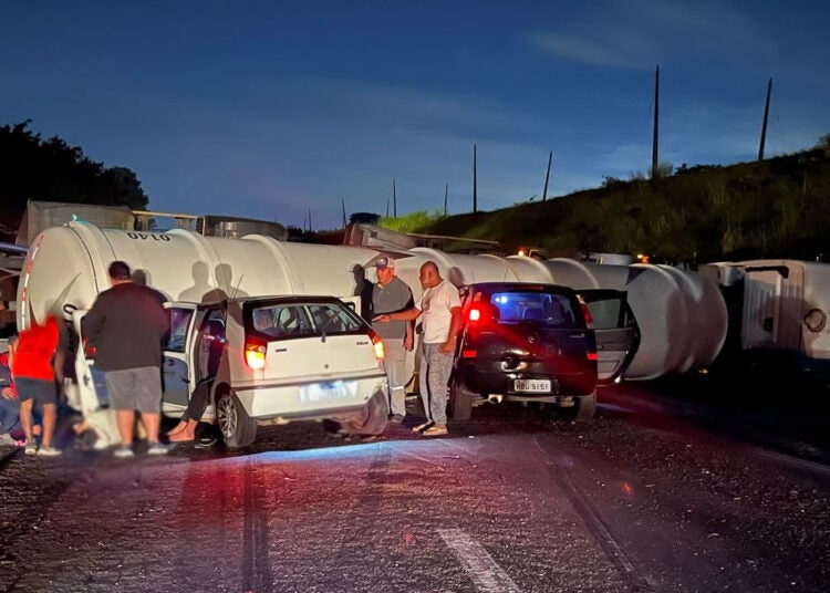 Acidente SP-101 - Foto Waldir Junior/TV Hortolândia