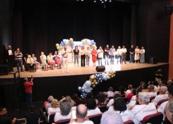 Homenagem aos Centenários