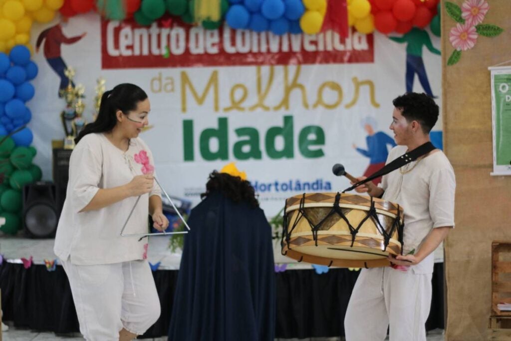 Espetáculo teatral SusteABELHA