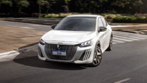 Peugeot 208 2025 chega com versatilidade e tecnologia