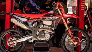 MXF Group lança duas motos de alta performance no Festival Interlagos