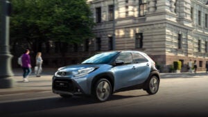 Toyota Aygo X promete mais de 26 km/l