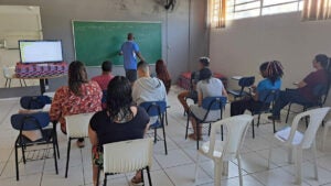 Curso gratuito de Inglês Básico abre inscrições em Hortolândia com 25 vagas
