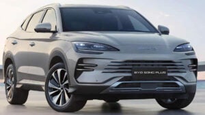 BYD Song Plus 2026 com design renovado, tecnologia avançada e maior autonomia elétrica