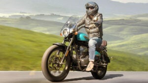 Meteor 350 Aurora 2026: nova moto retrô da Royal Enfield chega ao Brasil com preço acessível