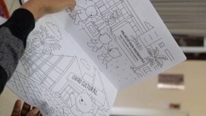 Bobbie Goods em Hortolândia: livrinho de colorir para as férias