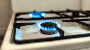 Auxílio Gás: Beneficiários com NIS final 3 recebem nesta sexta-feira (12)