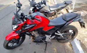 Adolescentes são apreendidos com motos roubadas após perseguição em Hortolândia