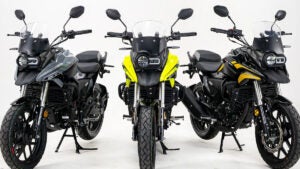 Storm 200 EFI: moto crossover de 200cc com ABS e visual arrojado chega ao Brasil