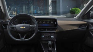 Tracker 2026 estreia com novo visual, motor recalibrado e mais tecnologia