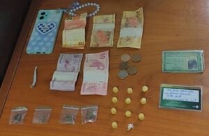 Mulher é presa por tráfico de drogas no Jd. Nova Europa