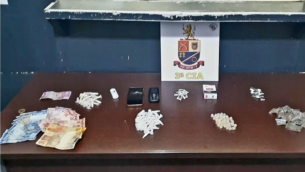 PM prende dois por tráfico de drogas no Jardim Novo Ângulo