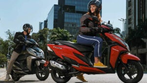 Nova Honda Elite 125 chega com design moderno, motor econômico e sistema Idling Stop