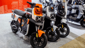 Yadea apresenta scooter elétrica GFX6 no Festival Moto Brasil 2025