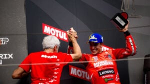 Marc Márquez conquista título da MotoGP 2025 com a Ducati em temporada histórica