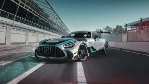 Mercedes AMG GT2 Edition W16 chega com 830 cv e DNA da F1