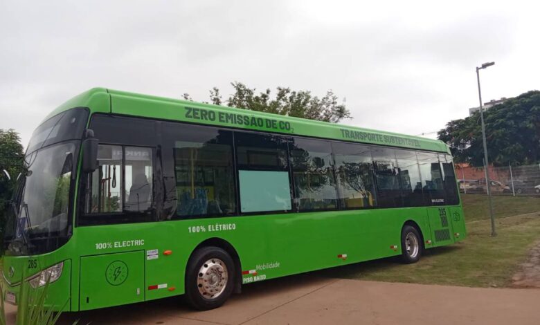 frota de ônibus elétricos