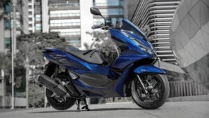 Honda lança PCX 160 2026 no Brasil com três versões e novo visual