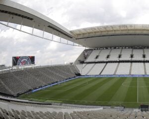 Corinthians tem atraso de 13º salário