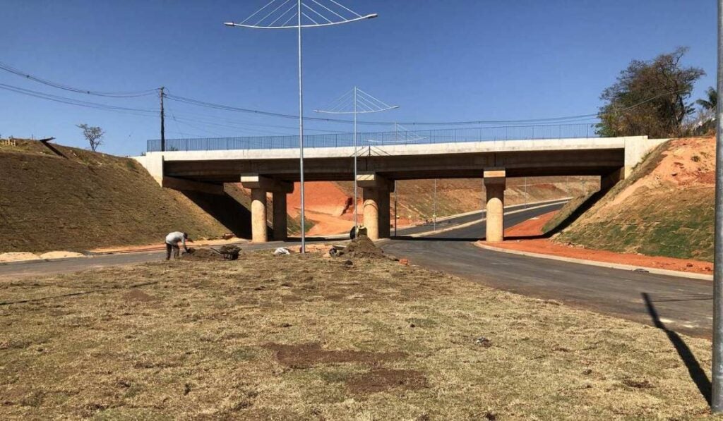 passagem da Avenida Panaíno