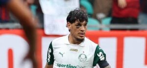 Gómez reclama de gramado após derrota do Palmeiras para o Bahia