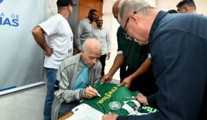 Lendas do Palmeiras farão jogo histórico no Ouro Verde