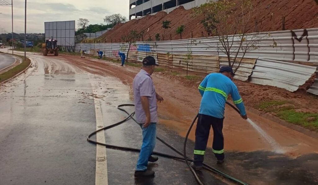Limpeza nas ruas de Hortolândia