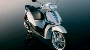 Piaggio Liberty S 150 ABS chega ao Brasil: scooter moderno, econômico e estiloso