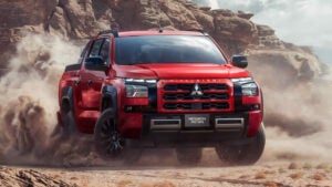 Mitsubishi Triton 2026 estreia no Brasil com novo design, motor mais potente e preços a partir de R$ 254.990