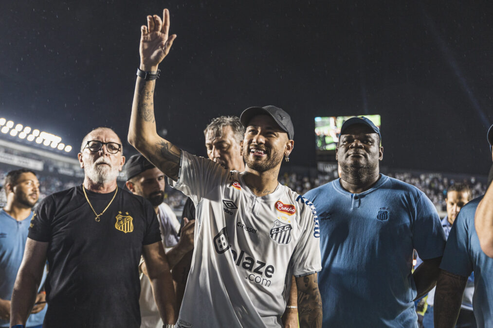 Neymar apresentado