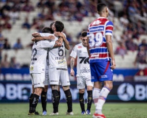 Santos encara sequência como visitante e precisa melhorar desempenho